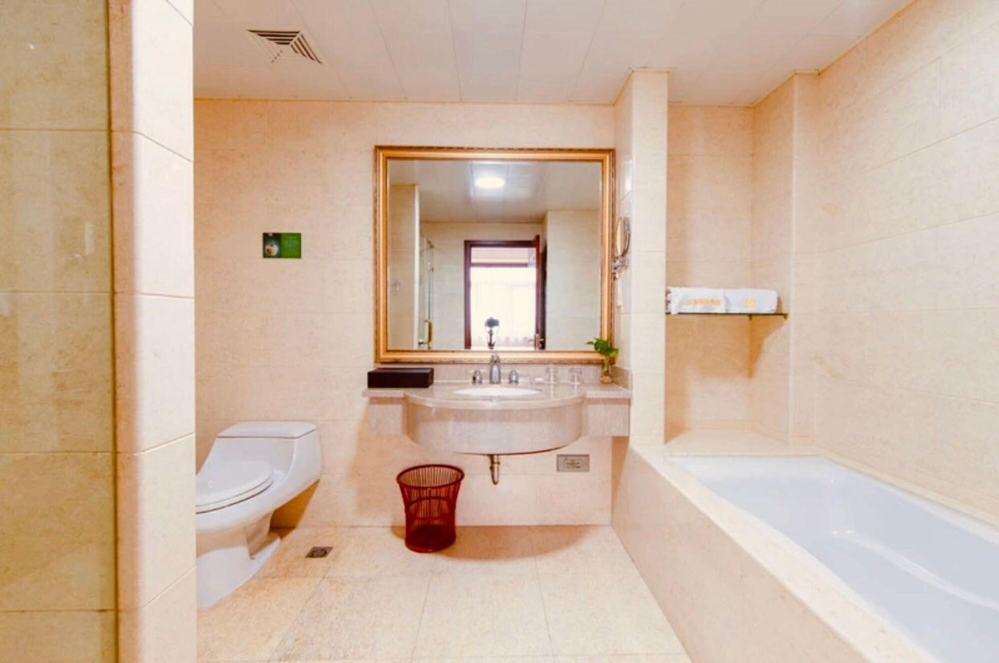Shahai International Hotel Шанхай Екстериор снимка