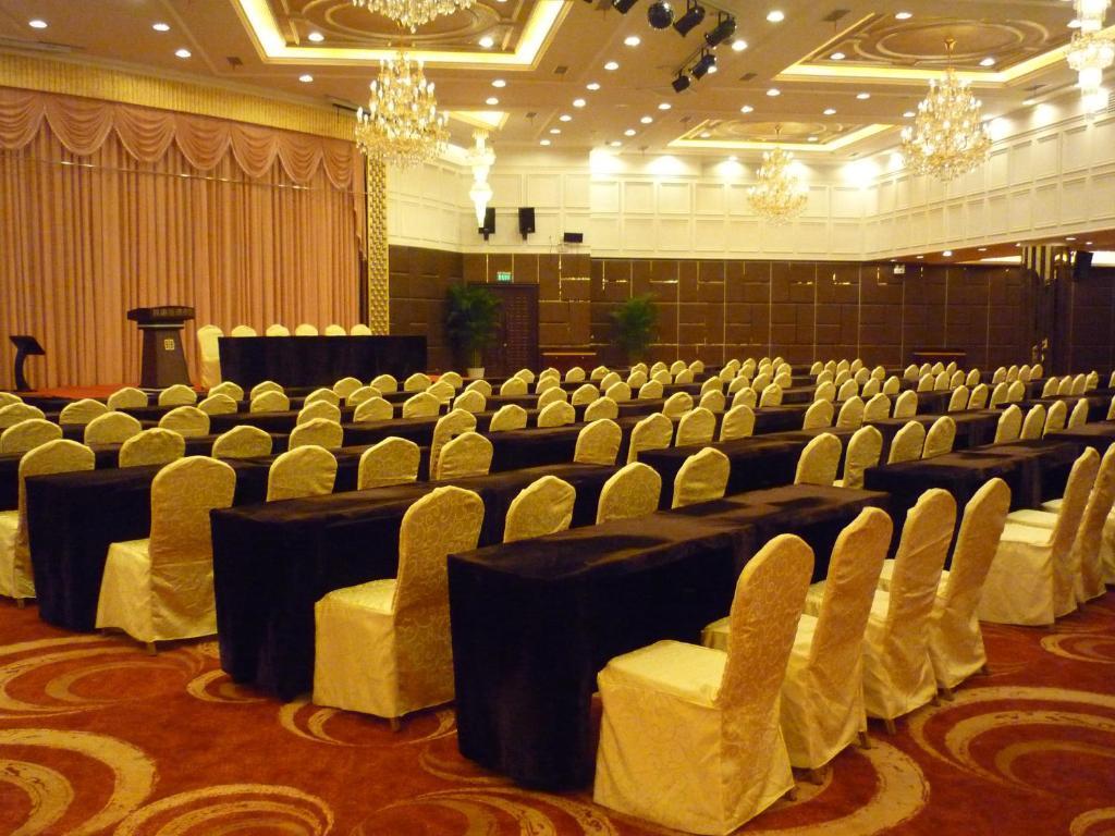 Shahai International Hotel Шанхай Екстериор снимка