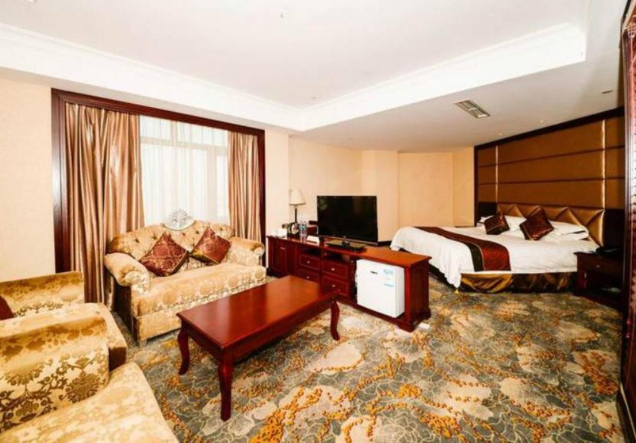 Shahai International Hotel Шанхай Стая снимка